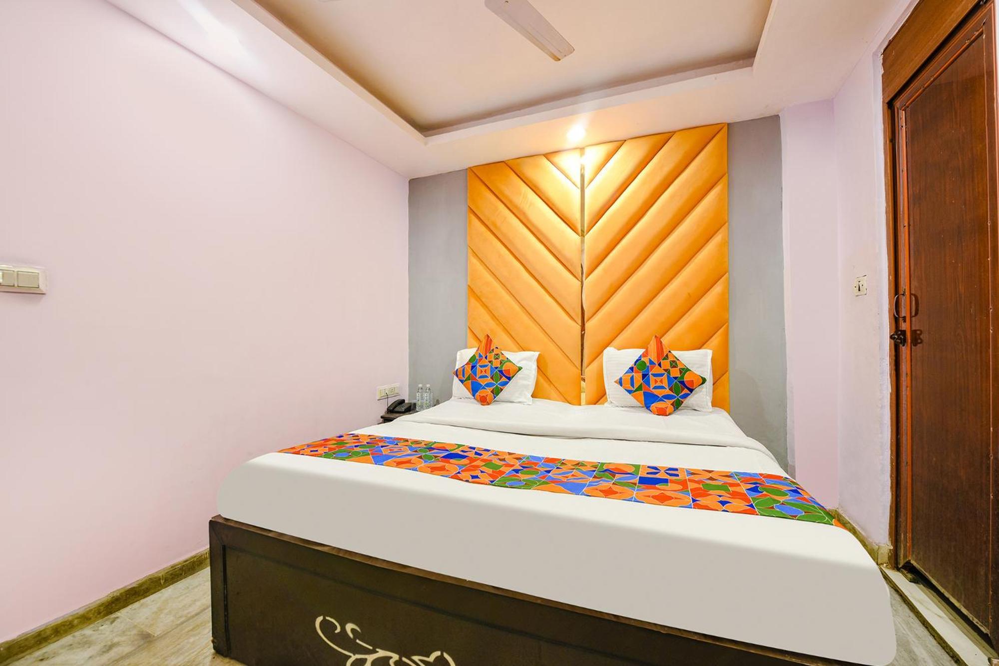 Fabhotel Pp Residency Tilak Nagar Нью-Дели Экстерьер фото