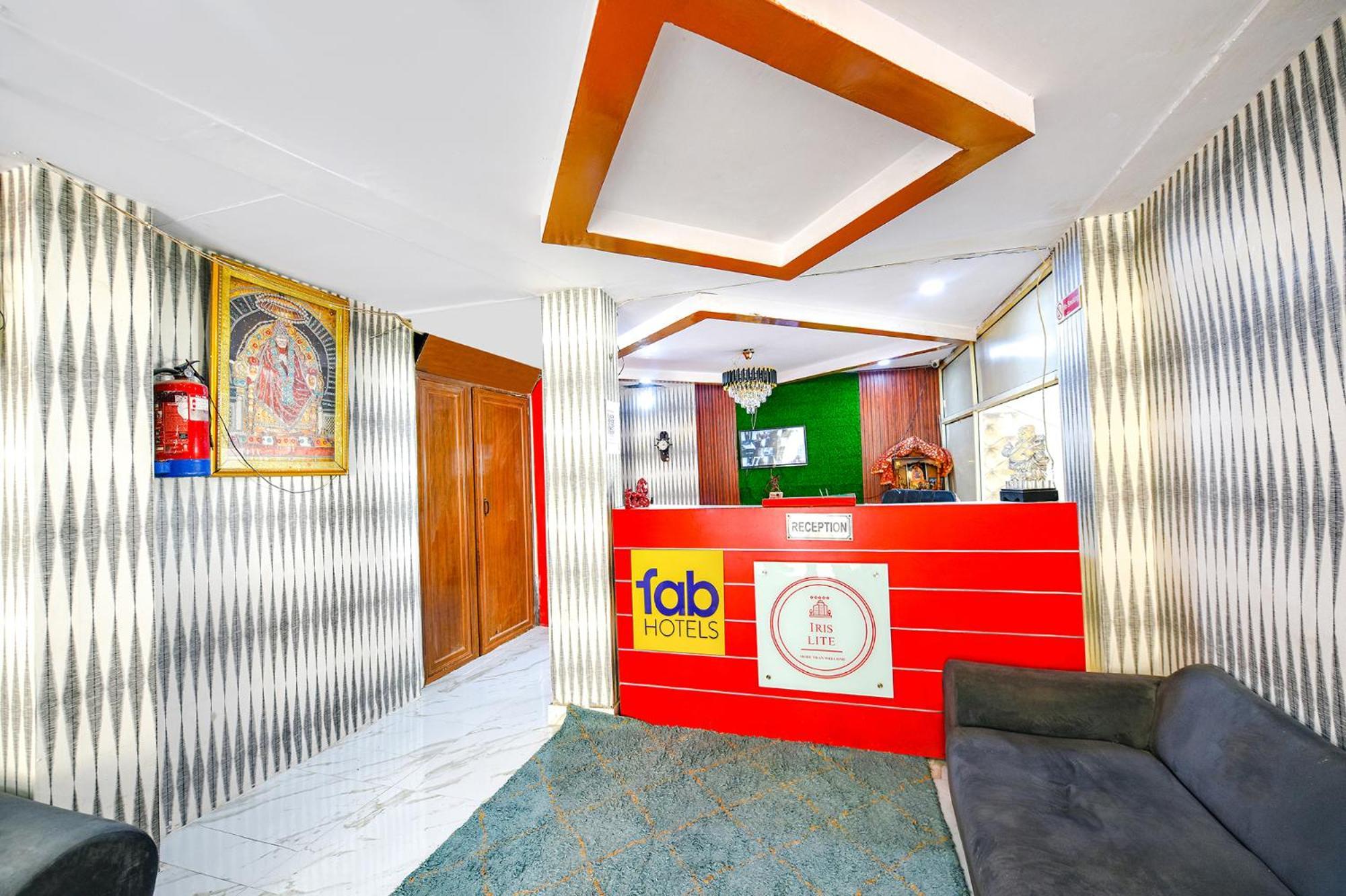 Fabhotel Pp Residency Tilak Nagar Нью-Дели Экстерьер фото